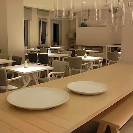 Hotel Grotta Naxos City