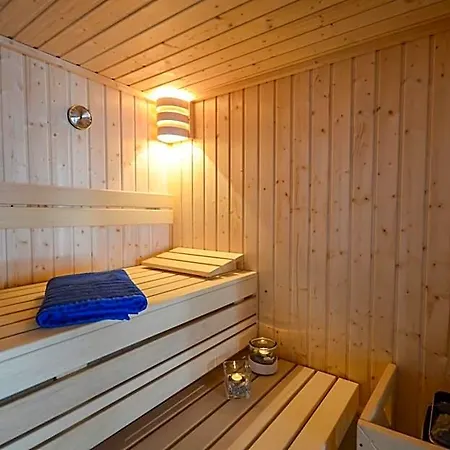 Grotta Hotel 2*